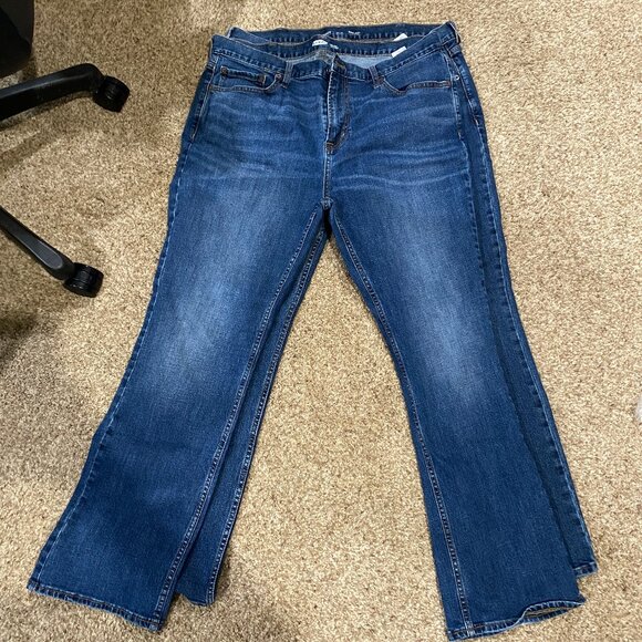 Old Navy - Mens Boot Cut Jeans - 38x32 with Stretch - Picture 5 of 9